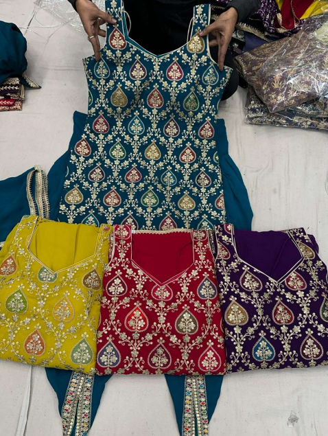 5545 - Punjabi Suit (ready stitched)