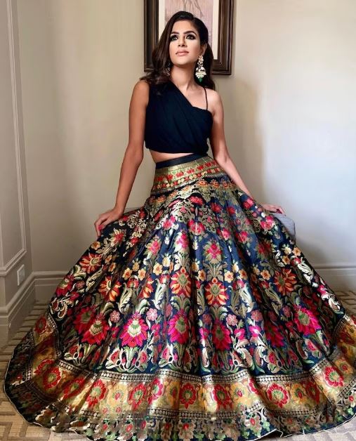 Cheapest Designer Lehenga | 25000 Rs वाला लहंगा अब 5000 Rs मे Single day  offers | Cash On Delivery - YouTube